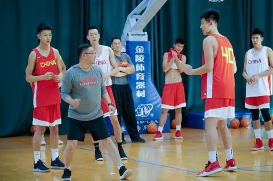 篮球训练营中试训的表现评估方法_2